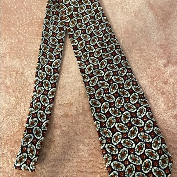 Nina Multicolor Geometric Pattern Tie - Picture 4 of 8